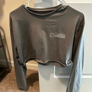 Cropped long sleeve